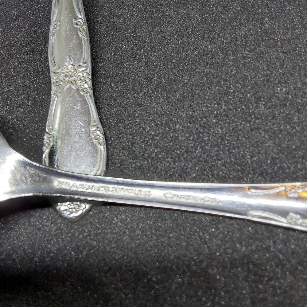 Wm A Rogers Oneida Fenway Daydream Stainless Flatware Lot of 6 Soup Spoons - Picture 4 of 4